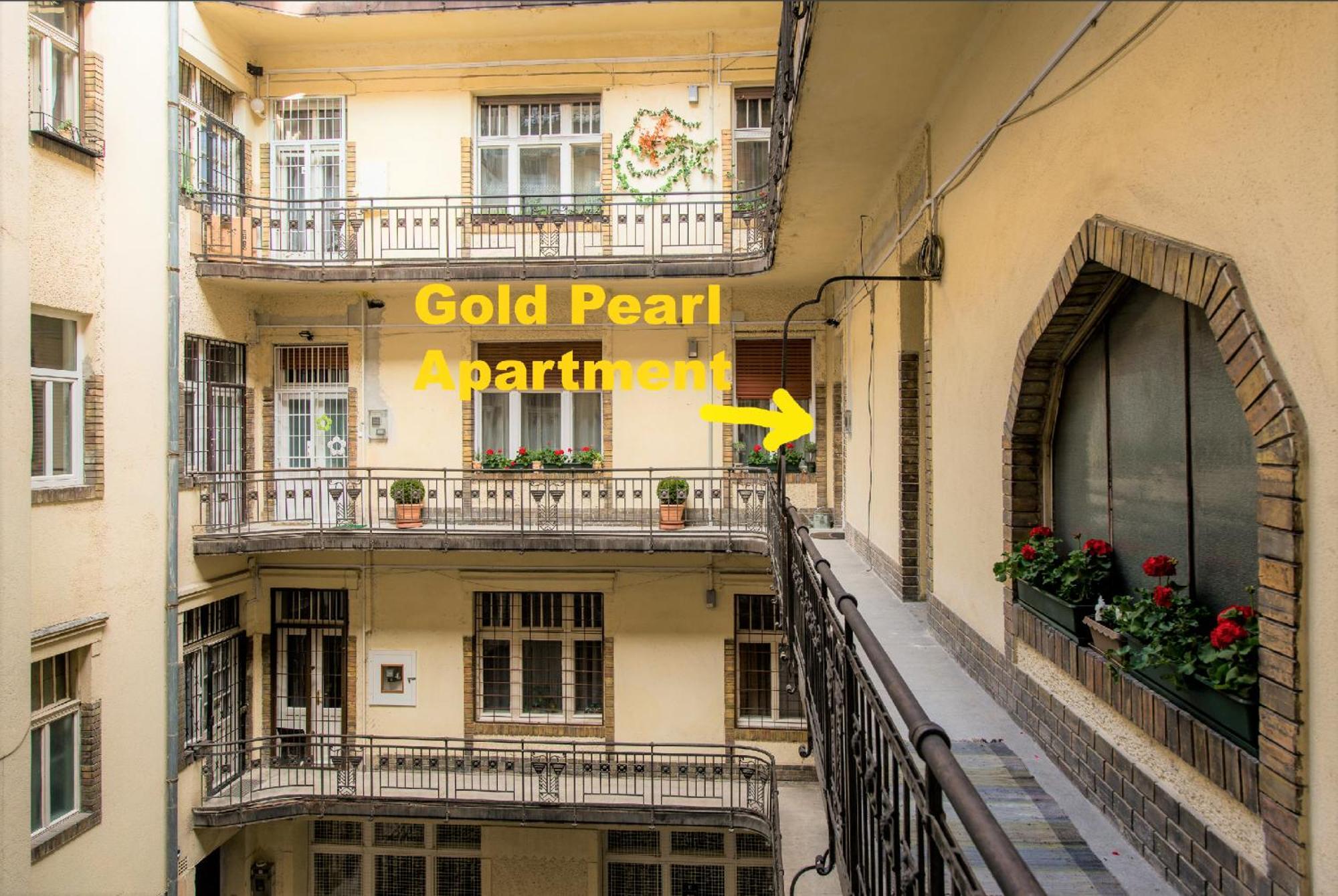 Gold Pearl Apartment 2 Rooms At St Stephen' S Basilica Budapest Exterior photo